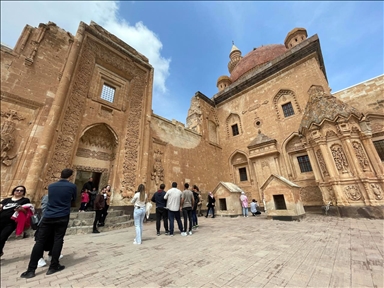 İshak Paşa Sarayı, geçen yılki ziyaretçi rekorunun ardından bayramı da yoğun geçirdi