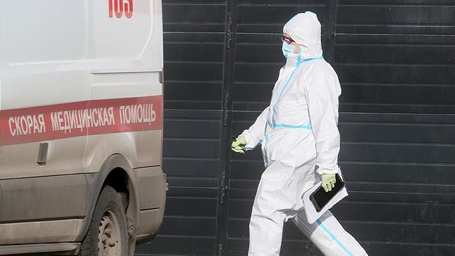 В РФ за сутки госпитализировали более 2,5 тыс. человек с COVID-19