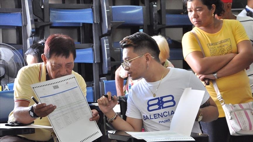 Philippines to elect new leader in presidential election
