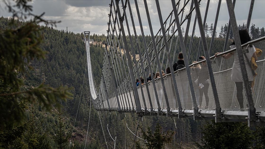 U Češkoj najduži viseći pješački most na svijetu