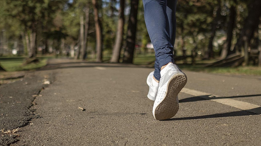 İnme riskinin önlenmesi için haftada 3 gün 30 dakika yürüyüş tavsiyesi