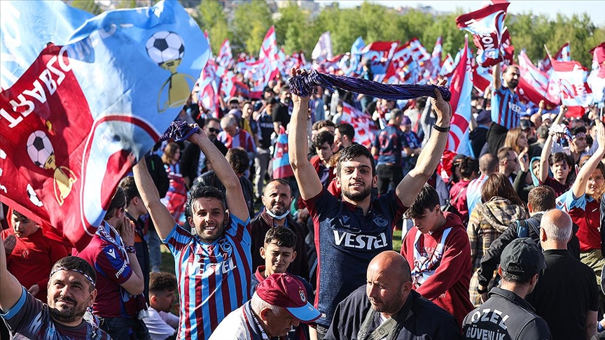 Trabzonspor'un şampiyonluk kutlama ve kupa töreni biletleri bugün satışa çıkacak