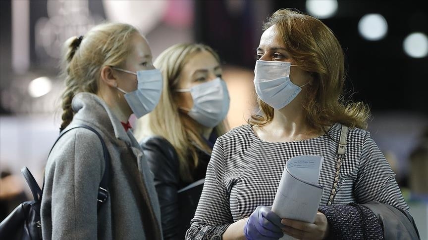 Agencije EU-a preporučile ukidanje obaveze nošenja maski u avionima
