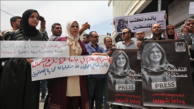 Gazetarët palestinezë protestuan në Gaza kundër vrasjes së gazetares së Al Jazeera-s
