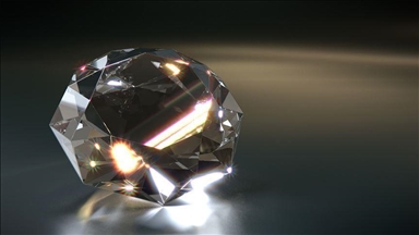 Diamanti më i madh i bardhë në botë shitet për 18.8 milionë dollarë