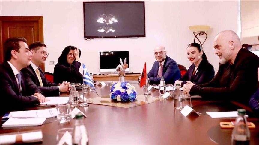 Ministri grek i Mjedisit dhe Energjisë vizitë në Shqipëri