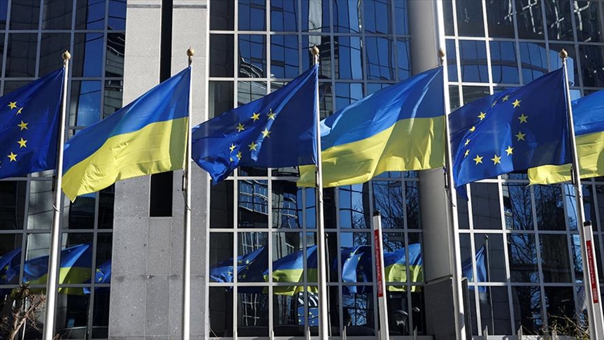 ЕС: €500 млн помощи Украине пойдут на закупку танков и артиллерии