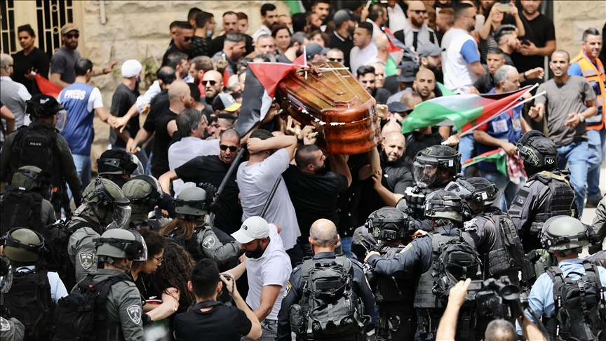 بايدن يتجنب إدانة عنف القوات الإسرائيلية خلال جنازة أبو عاقلة