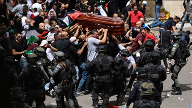 AB Filistin Temsilciliği: Filistinli gazetecinin cenazesindeki İsrail şiddeti karşısında dehşete düştük