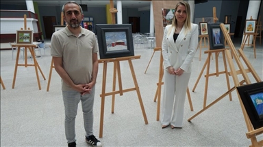Sarajevo: Na IUS-u otvorena izložba slika "Mostovi i ljudi"