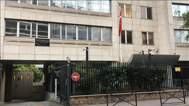 Le Consulat général de Turquie à Paris attaqué par des sympathisants du PKK 