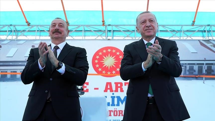 Эрдоган и Алиев приняли участие в открытии 58-го аэропорта Турции