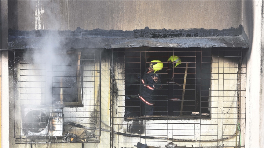 Indija: U požaru u poslovnoj zgradi poginulo najmanje 27 osoba