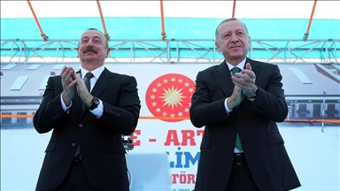 Serokomar Erdogan: Em bihayê tabanê yê kirîna çayê îsal derdixin 6 lire û 70 qurişî