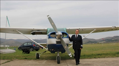 Një fluturim me gruan e vetme kapiten pilote të Boing 737 në Maqedoninë e Veriut