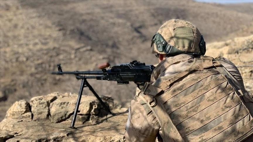 Irak'ın kuzeyindeki Pençe operasyon bölgelerinde 9 terörist etkisiz hale getirildi