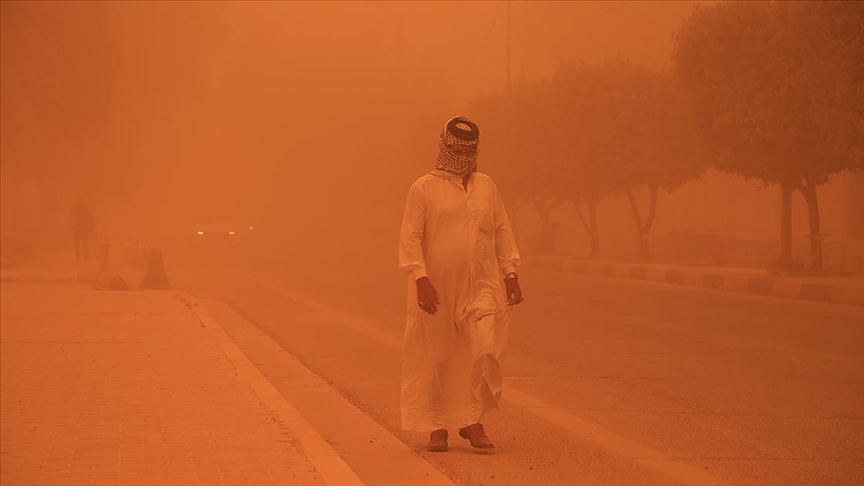 Irak’ta kum fırtınası hayatı olumsuz etkiliyor
