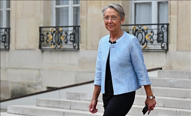 Qui est Elisabeth Borne, la nouvelle Première ministre française ?
