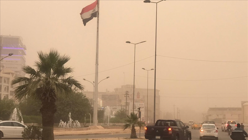 В Ираке из-за песчаной бури 4000 человек доставлены в больницы
