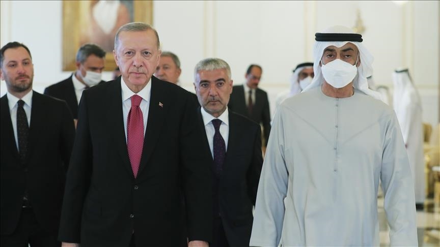 Serokomar Erdogan bi mebesta taziyeyê serdana Mîrektiyên Yekbûyî yên Erebî kir