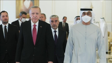 أردوغان يغادر الإمارات بعد تقديم واجب العزاء في الرئيس خليفة