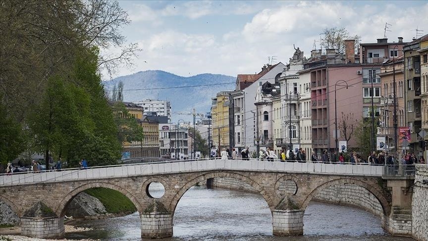 U BiH danas umjereno do pretežno oblačno vrijeme, od četvrtka sunčanije