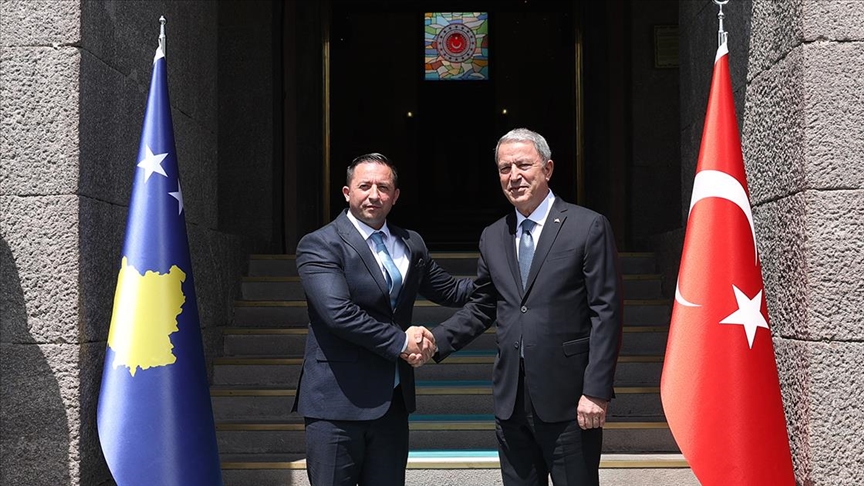 Ministri odbrana Turkiye i Kosova razgovarali o bilateralnim i regionalnim temama