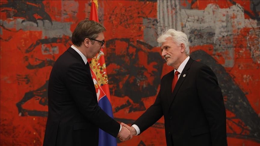 Вучиќ најави дека Србија ќе учествува во обновата на градовите во Украина