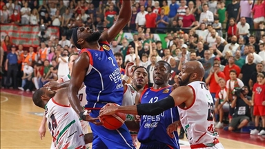 Anadolu Efes look to defend their EuroLeague title