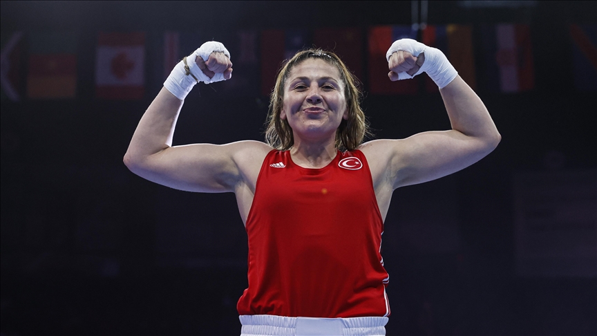 Sennur Demir crowned world champion in women's boxing