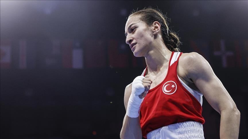 Championnats du Monde de boxe Féminine: la Turque Buse Naz Çakiroglu championne du monde des 50 kg  