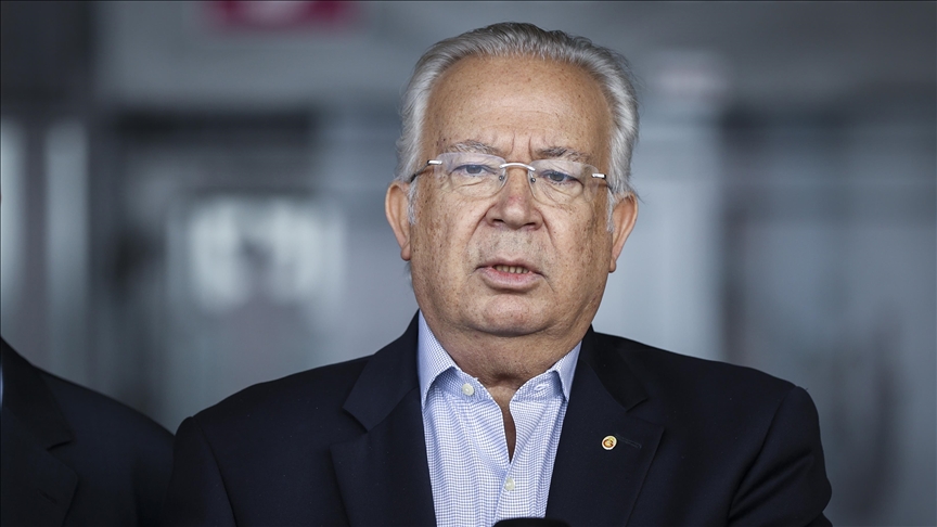 Galatasaray’da başkanlığa aday olan Eşref Hamamcıoğlu, listelerini divan kuruluna verdi