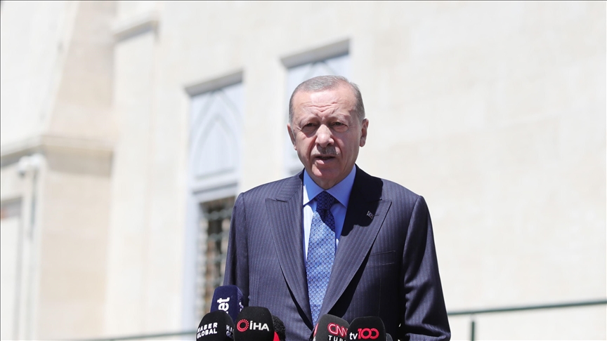 Erdogan acusa a países europeos de permitir "todo tipo de manifestaciones" a terroristas del PKK/YPG