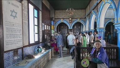 Tunisie: les fidèles convergent vers Djerba pour le pèlerinage juif de la Ghriba  