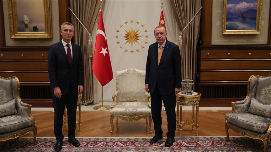 Erdoğan zhvillon bisedë telefonike me kreun e NATO-s, Stoltenberg