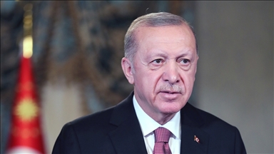 Cumhurbaşkanı Erdoğan, THY Avrupa Ligi şampiyonu Anadolu Efes'i kutladı