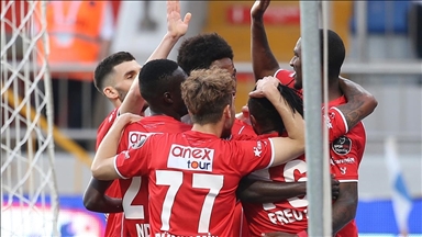 Antalyaspor, sezonu yenilmezlik rekoru ile tamamladı