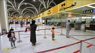 العراق يغلق مطاراته فجر الإثنين تحسبا لعاصفة غبارية