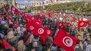 تونس.. مظاهرة لحزب التحرير رفضا للصراع السياسي الراهن