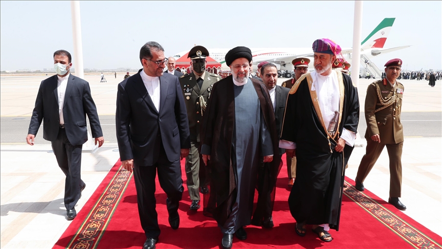 Иран и Оман подписали 12 соглашений о сотрудничестве