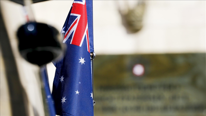 El líder laborista Anthony Albanese jura como primer ministro de Australia