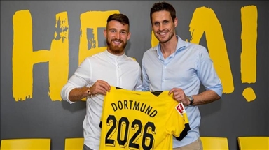 Borussia Dortmund milli futbolcu Salih Özcan'ı renklerine bağladı