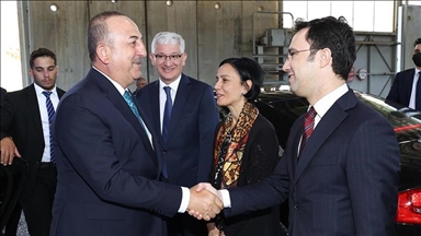 Turkish foreign minister arrives in Palestine