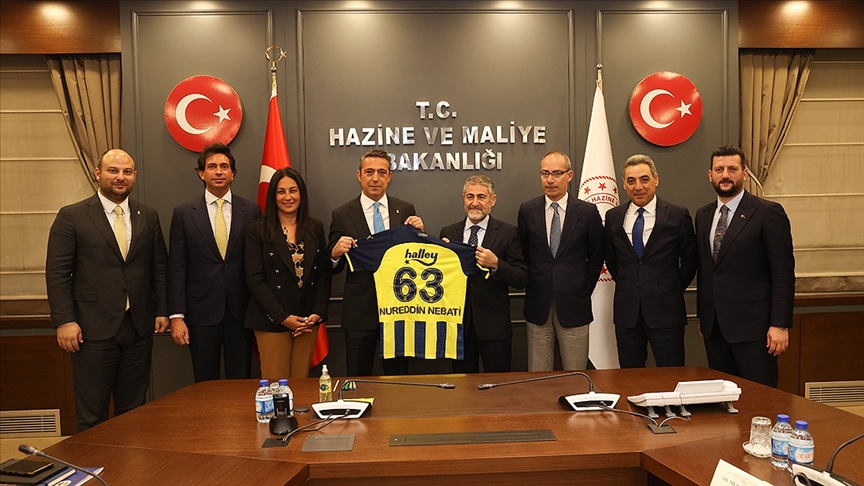 Hazine ve Maliye Bakanı Nebati, Fenerbahçe Başkanı Koç'u kabul etti