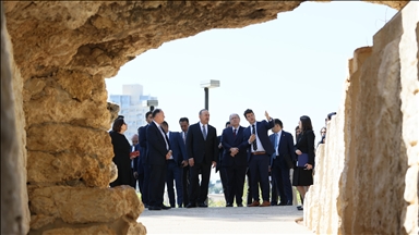Turkish foreign minister visits Holocaust Museum in Jerusalem