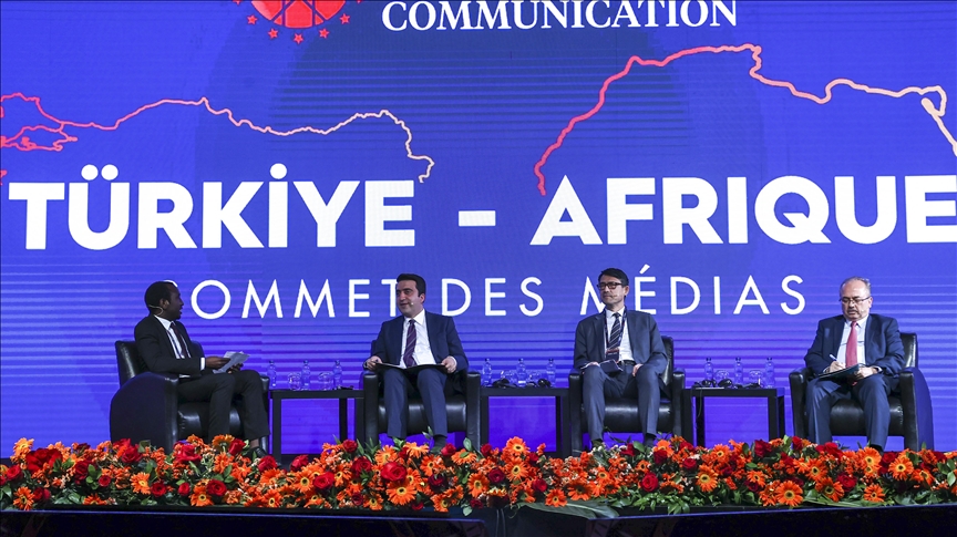 Участники саммита в Стамбуле обсудили гуманитарную деятельность