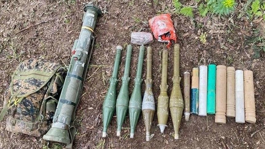 Pasukan Turki temukan senjata buatan Swedia di gua-gua PKK di Irak utara