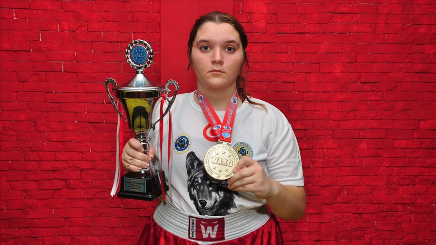 Şampiyon kick boksçu Neşe Özcan'ın hedefi İslami Dayanışma Oyunları