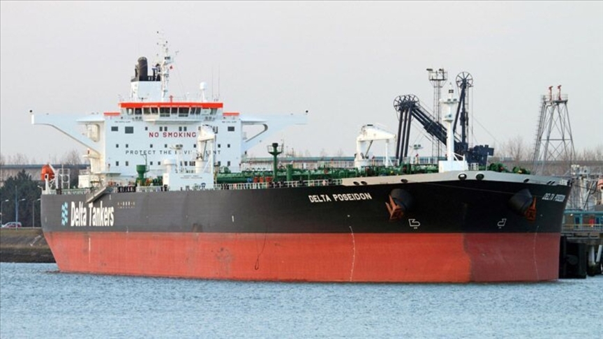 İran Basra Körfezi'nde Yunanistan'a ait iki petrol tankerini alıkoydu  