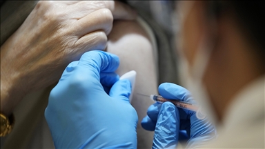 Japonya'da Kovid-19 aşısının 4'üncü dozu uygulanmaya başladı